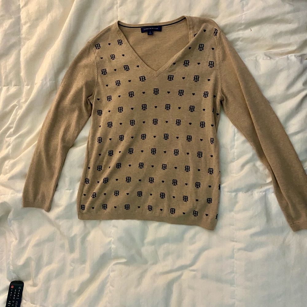Tommy Hilfiger Tan V-Neck Sweater with Polka Dot Pattern